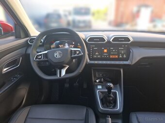 MG ZS 1.5 EMOTION 5MT 115K - 11