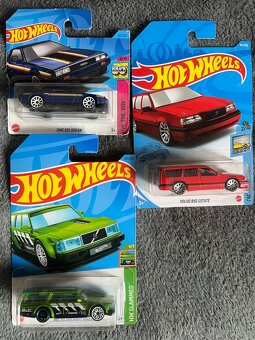 Hot wheels - 11