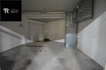 Priemyselný areál s administratívnou budovou, rodinným domom - 11