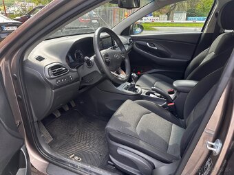 Predám Hyundai i30 Combi 1.0 88 kW, r. v. 2022 - 11