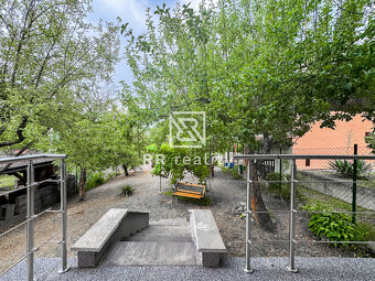 ZNÍŽENÁ CENA - Sokoľ - záhrada s chatkou, 9km od Košíc - 11