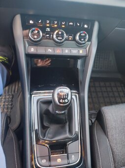 Škoda Karoq 4x4, 2,0tdi,110kw, - 11