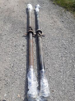 AUDI S8 D2 4.2 250kw - manuál + tiptronic - díly z vozidla - 11