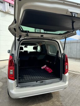Proace City Verso Combi 96kw Manuál r.v. 2020 - 11