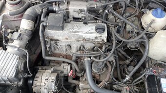 Prassat B4 2.0 benzín - 11