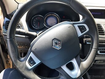 Renault Fluence 1,6 16V Privilege - 11