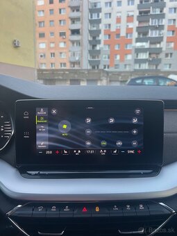 Škoda octavia 4 IV 2.0 TDi dsg - 11