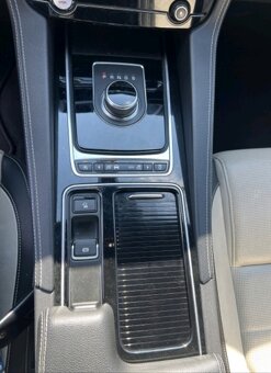 Jaguar f-pace komplet po servise - 11