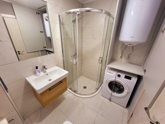 Luxusný jednoizbový apartmán v exotickom komplexe - 11