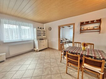 Výnimočný rodinný dom s okrasnou záhradou v lone Klokočovske - 11