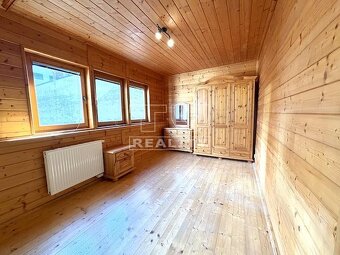 NA PREDAJ VEĽKOMETRÁŽNY 4-IZBOVÝ BYT SO STREŠNOU TERASOU... - 11
