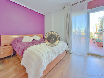 Apartmán 4+1 s terasou len 100 m od mora, Torrevieja-Španiel - 11