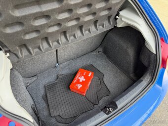Seat Ibiza 1.6 Benzín - 11