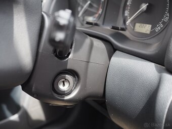 Škoda Octavia Tour 1.6 MPI, benzín, 2009 – 22 219 km - 11
