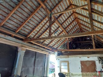 Romantická stodola blízko Búčskeho jazera - 11