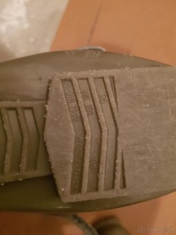 Predám lyže s lyžiarkami - 11