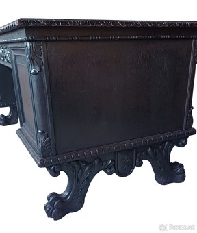 Staroẓ̌itný pisací stôl - 11