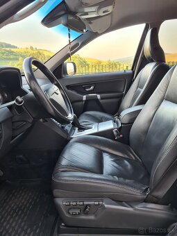 Volvo XC90 2.4 D5 7 miestne - 11