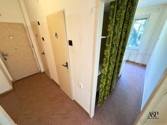 NA PREDAJ 2 IZB. BYT S BALKÓNOM, 52M2, PALÁRIKOVA UL., SENIC - 11