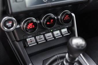 Toyota GR86 2.4 Boxer Executive - 11