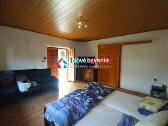 Rezervovaný, rodinný dom s bazénom a veľkou garážou-Nýrovce( - 11