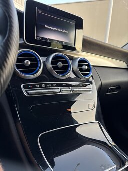 Mercedes C - 11