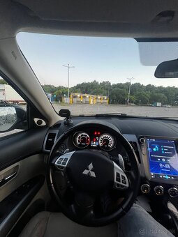 Mitsubishi Outlender 2.2DI-D - 11