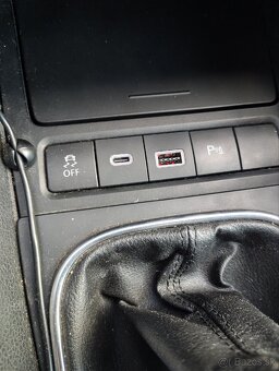 Volkswagen Golf 6 VI 1.6 TDI 2012 170000km - 11