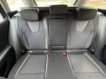 Škoda Octavia Combi 2.0 TDI SCR Ambition DSG - 11