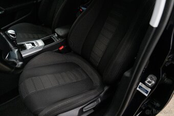 Peugeot 308 2.0 HDi 110kw M6 ALLURE - 11