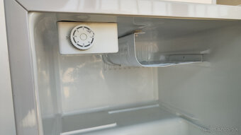 Mini chladnička Daewoo FR-061 - 11