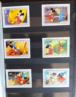 Poštové známky + album - 11