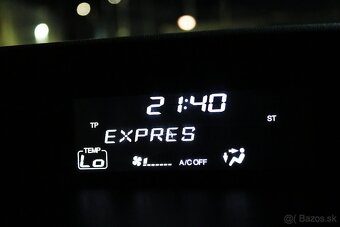 HONDA CIVIC 8G 1,8i -VTEC - 11