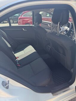 Predam Mercedes Benz C 180 - 11
