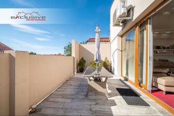 RODINNÝ DOM s POLYFUNKCIOU–2x BYT+KOMERČ.PRIESTOR,UL.JARKOVÁ - 11