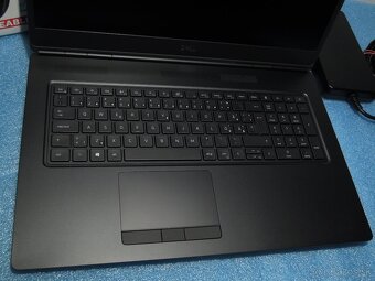 Dell Precision 7750 17 6.Jádro i7-10750 64GB 2TB SSD RTX - 11