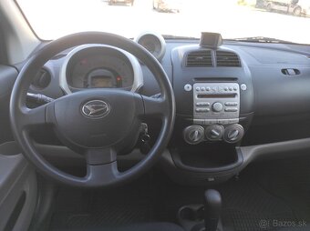 Daihatsu Sirion 1,3benzín Automat - 11