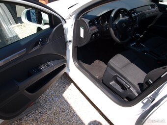 Škoda Superb Combi 1.4 TSI Ambition - 11