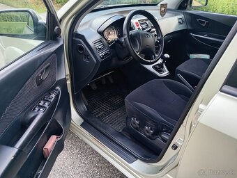 Predám Hyundai tucson 4x4 2.0 CRDI  SUV - 11