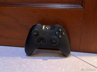 Xbox One 1TB - vel'mi málo používaná konzola - 11
