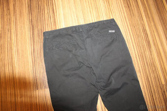 Čierne Chino nohavice Hugo Boss v. 54 - 11