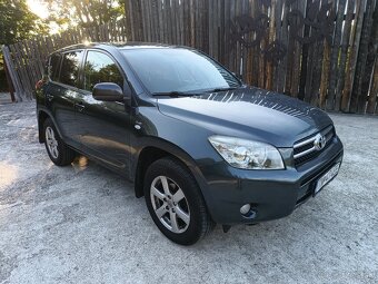 Toyota RAV4 2.2 D4D , 100 r.v.2010, 2x elektróny - 11