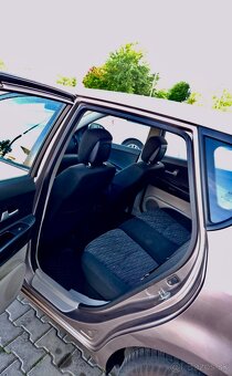 Predám KIA Ceed 1.4 Benzín 77kw - 11