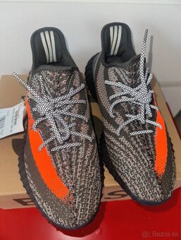 Yeezy 350 V2 Carbon Beluga - 11