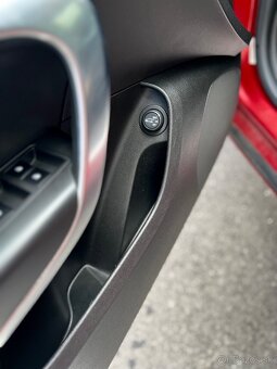 Opel Insignia 2.0 CDTi 96kw - 11