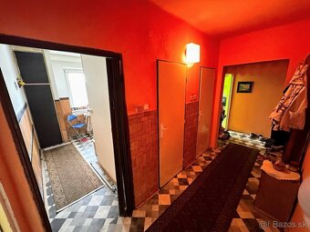 Predaj 3-izbového bytu v Brezne – balkón, pivnica - 11