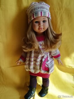 Babika klbova vo svetriku - 11