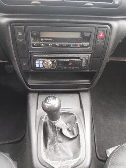 Volkswagen Passat Variant 1.9 TDI Comfortline - 11