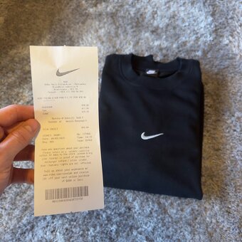 Nike Swoosh crewneck - 11