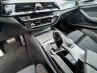 BMW 530D XDRIVE M-SPORT FULL - 11